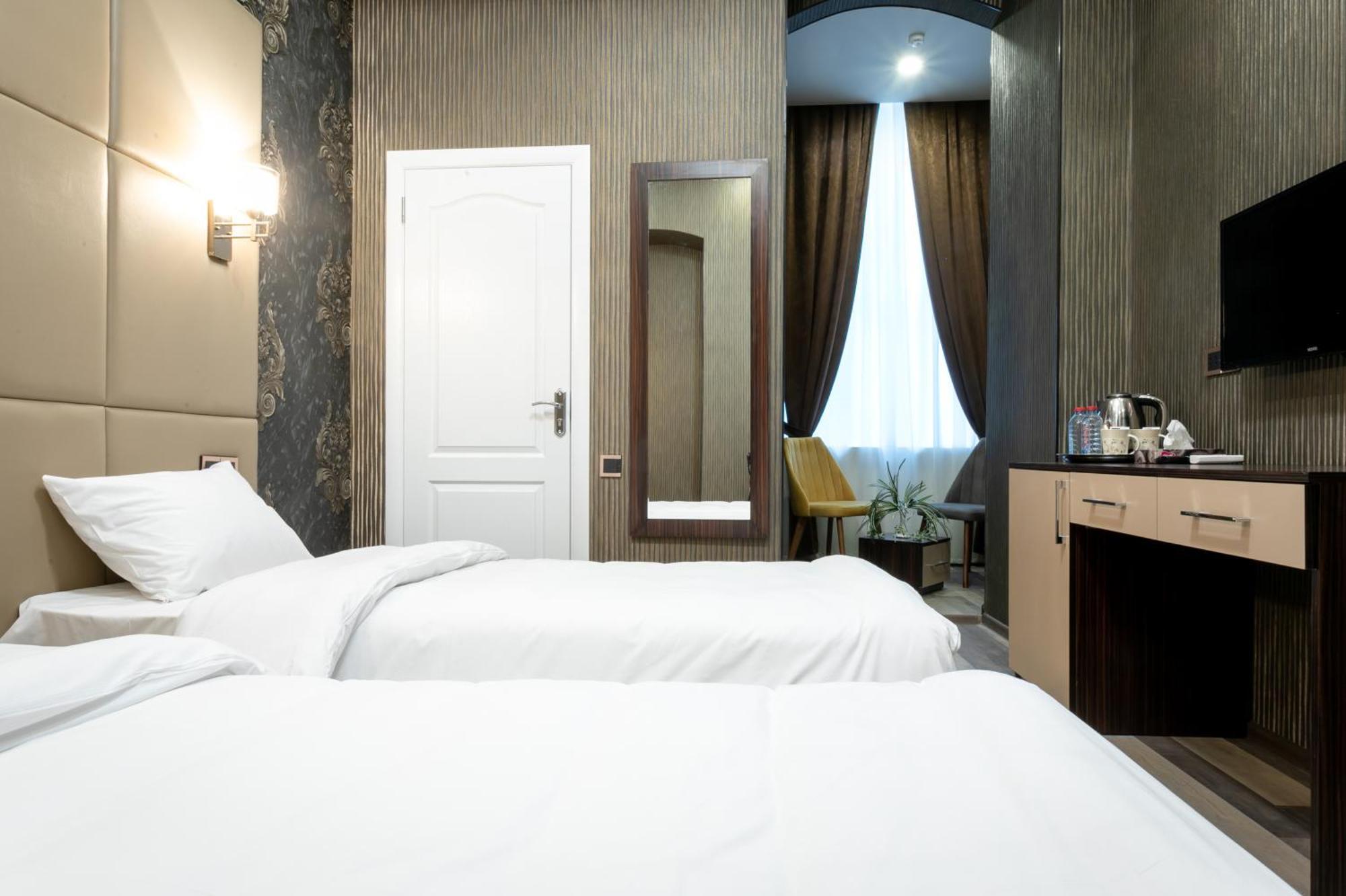 באקו Garden Inn Nizami Hotel מראה חיצוני תמונה