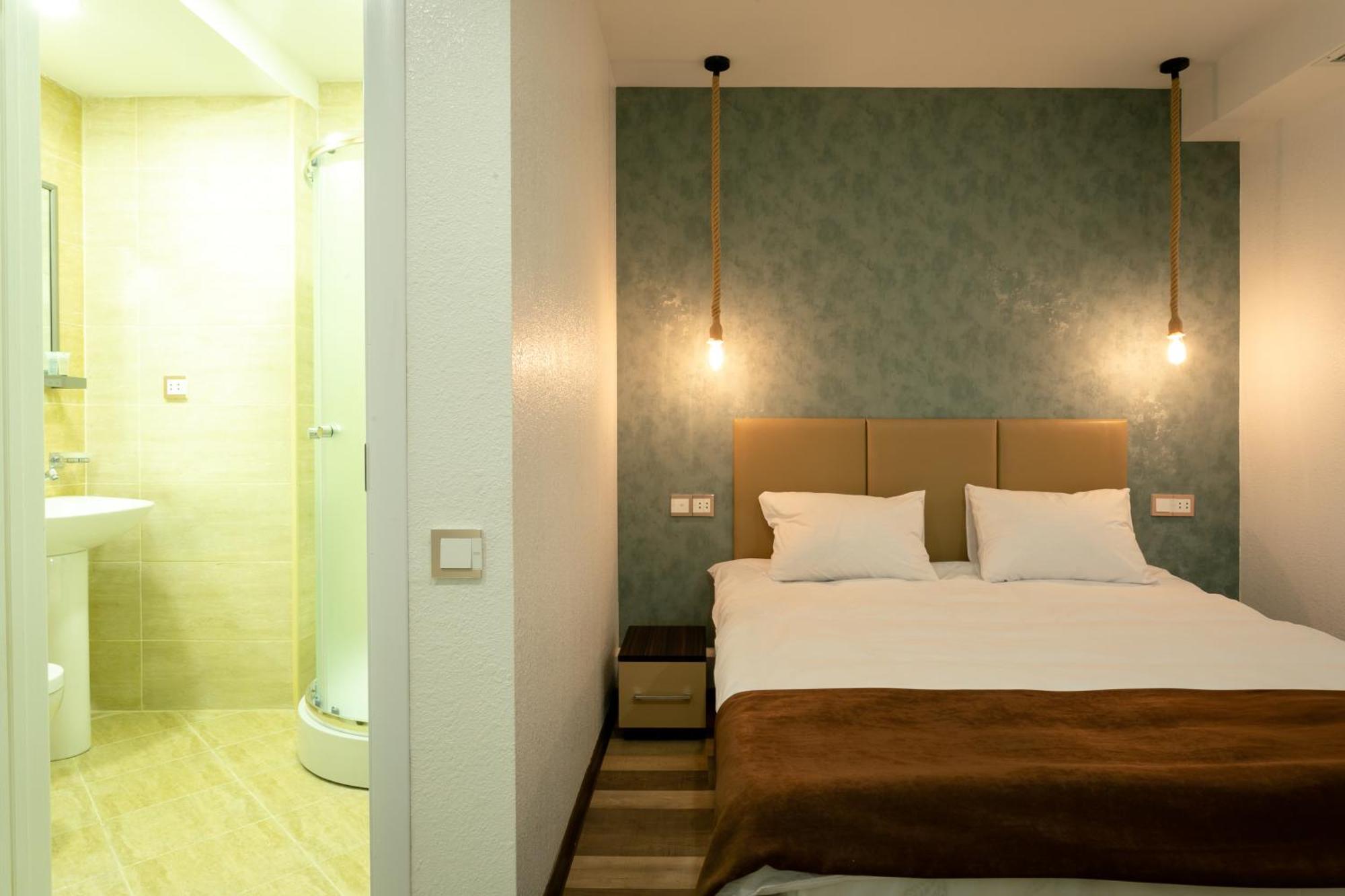 באקו Garden Inn Nizami Hotel מראה חיצוני תמונה